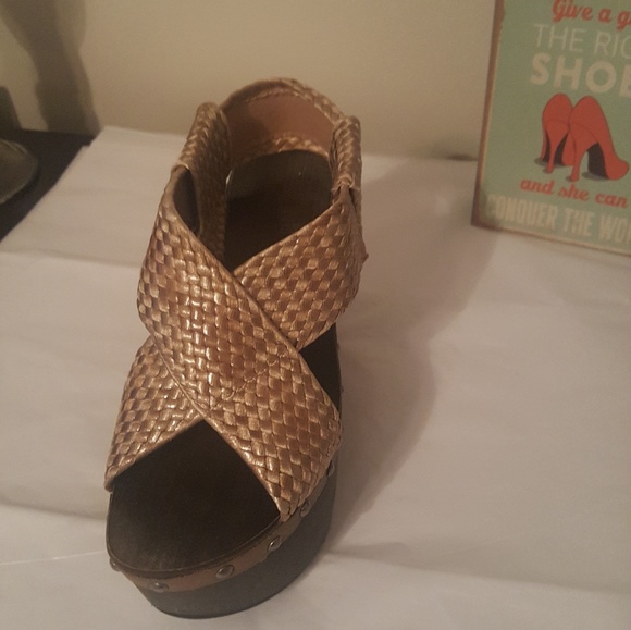 JOE'S Funky Platform Sandals - Picture 3 of 7